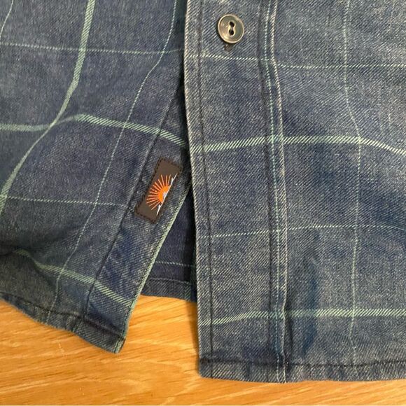 Faherty Indigo Windowpane Washed Long Sleeve Button Up Shirt Men's XL Cabincore - Picture 5 of 6